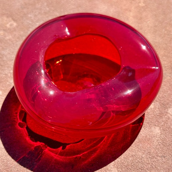 Hand blown solid Red Glass Ashtray/Trinket Dish. Vintage EUC - Picture 9 of 9